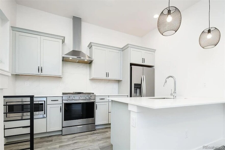 Foto principal - 3460 S Corona St