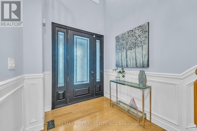 Photo du bâtiment - 1205 Agram Dr
