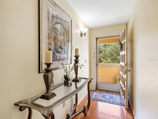 Foto del edificio - 4415 Longmeadow
