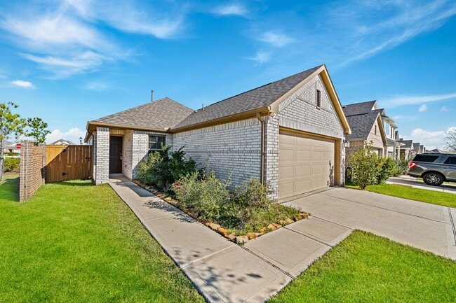 Foto del edificio - 8154 Royal Breeze Dr