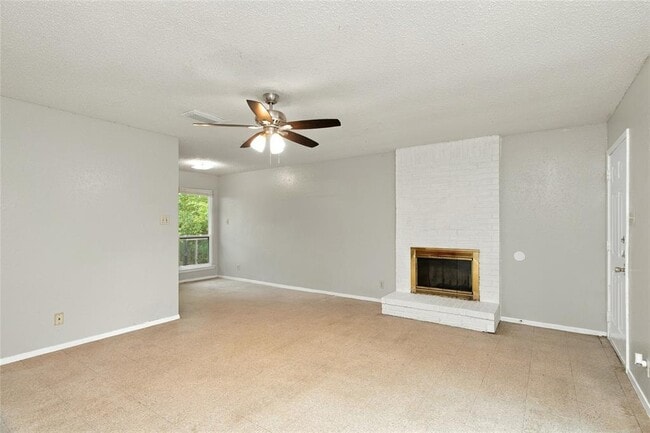 Building Photo - 415 Thelma Dr