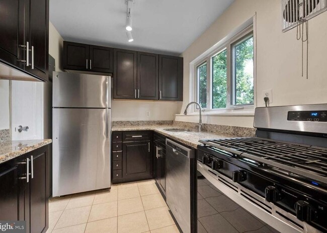 Building Photo - 10307 Montrose Ave