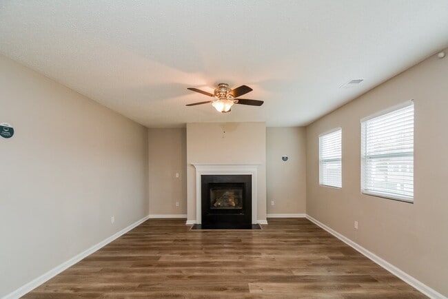 Foto del edificio - 3323 Baseline Rd