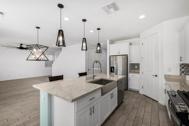 Foto del edificio - 22612 N 126th Ln
