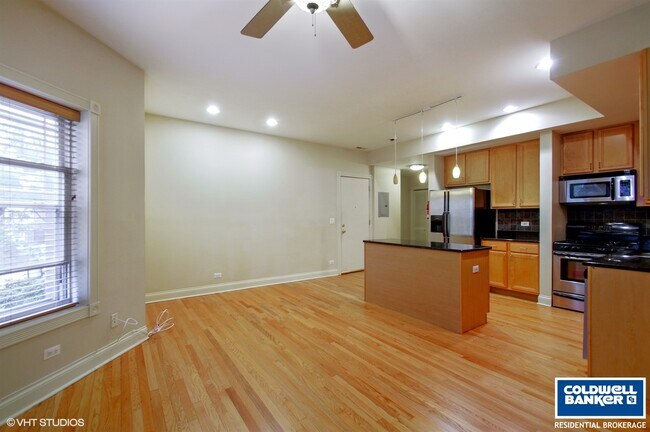 Foto del edificio - 6812 N Ashland Blvd