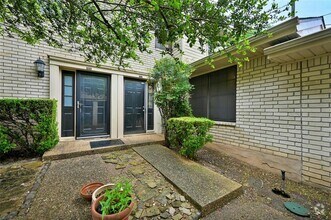 Building Photo - 8400 Jamestown Dr