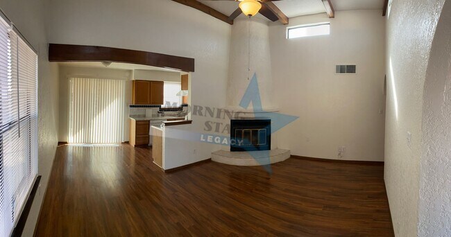 Foto del edificio - 2 bed, 2 bath townhome