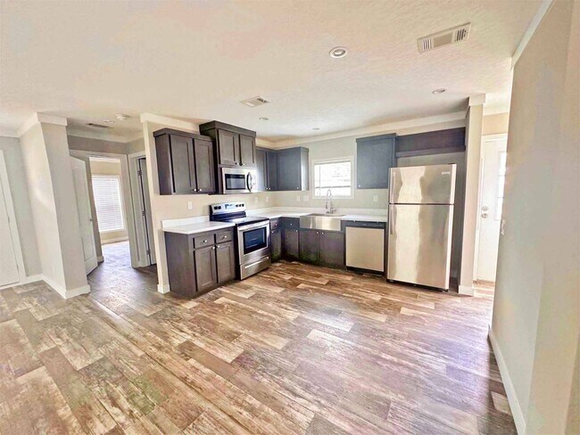 Foto del edificio - 8975 W Halls River Rd