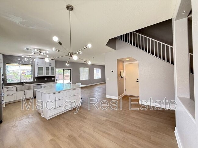 Building Photo - 45295 Gavilan Dr