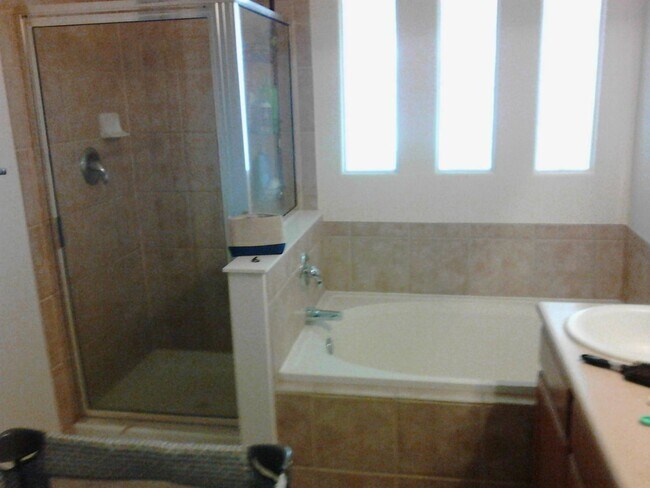 Foto del edificio - Beautiful 2 bedroom 2 1/2 bath plus loft in Central Park! More pics to come