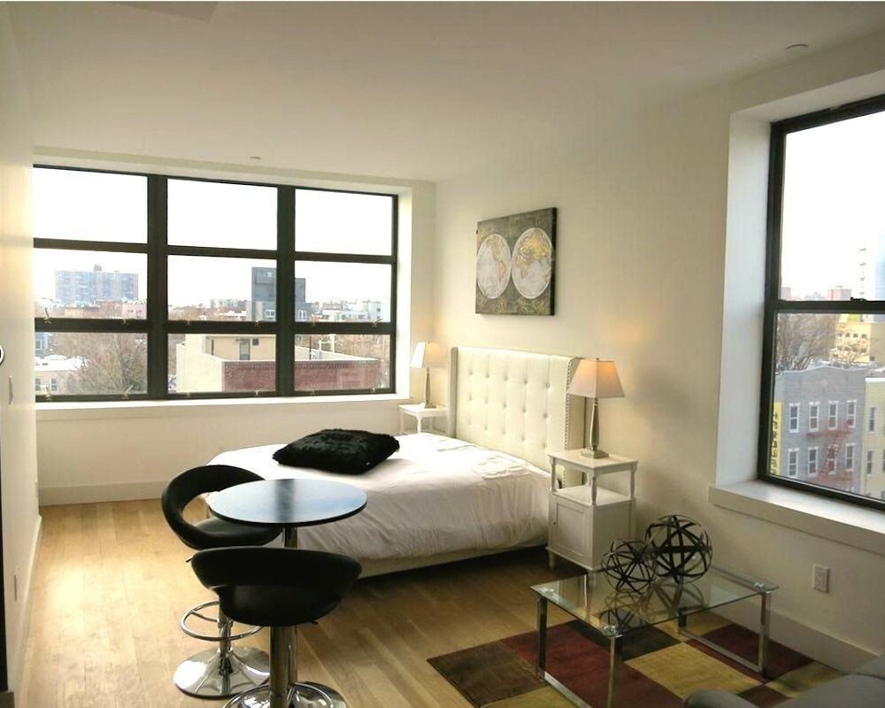 Foto principal - 575 Metropolitan Ave