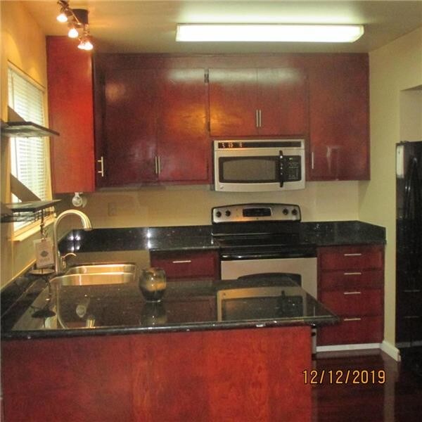Building Photo - 3570 Northwood Dr