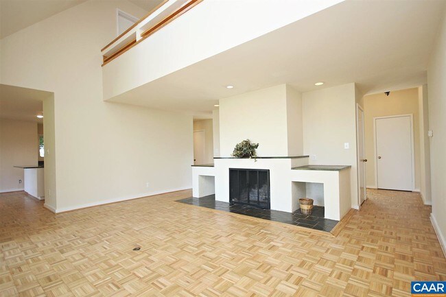 Building Photo - 2526 Ivy Creek Farm Rd