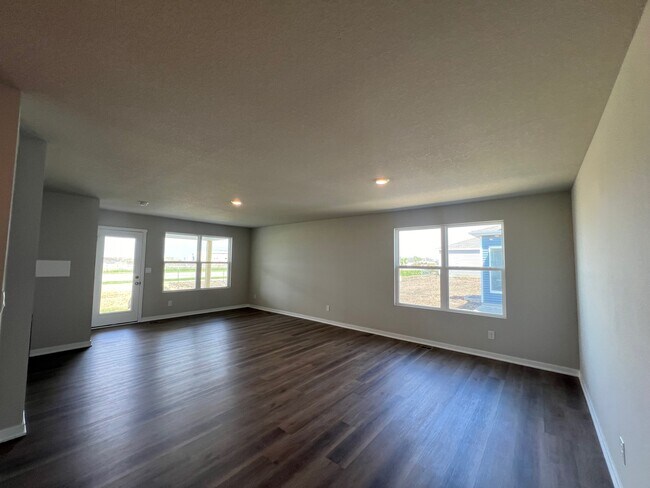Foto del edificio - 1283 NW Williamsburg Ln