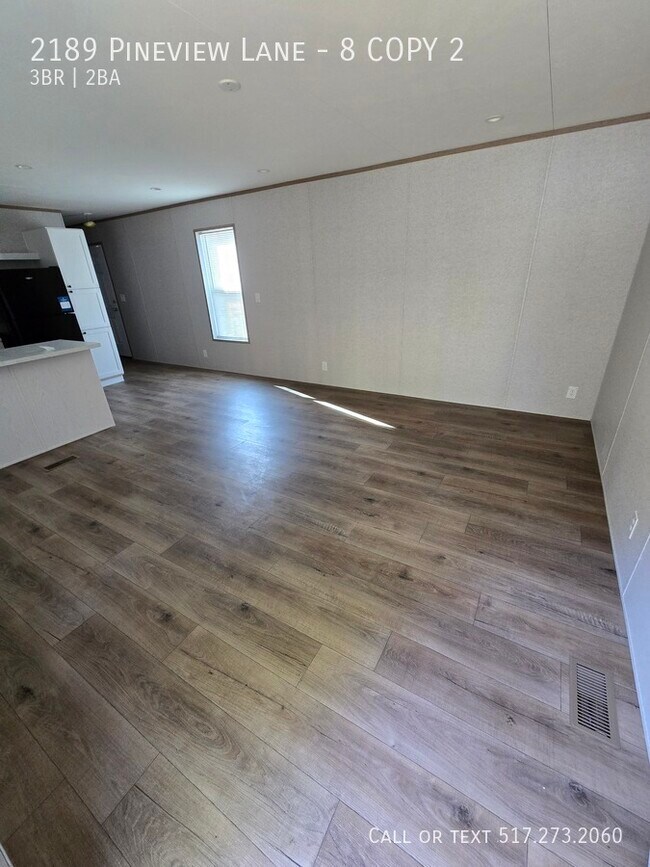 Foto del edificio - 2189 Pineview Ln