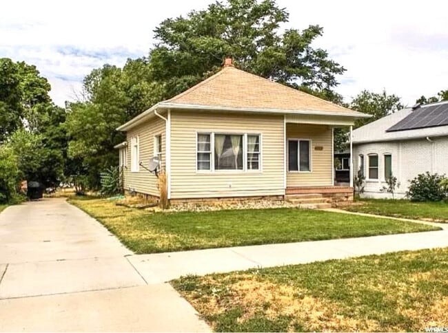 Building Photo - 2031 Jefferson Ave