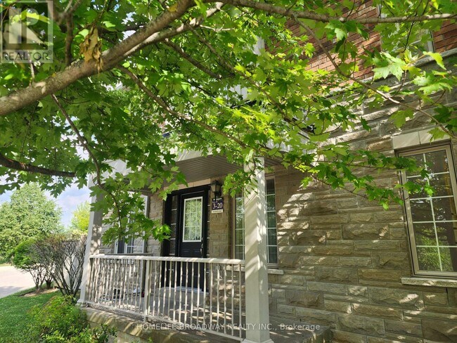Building Photo - 98 Hillwood St