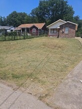 Building Photo - 3926 S Denley Dr