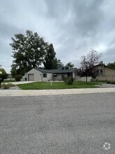 Building Photo - 385 Pheasant Pl