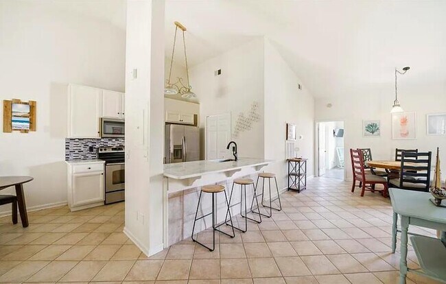 Foto del edificio - 705 Augusta Cir