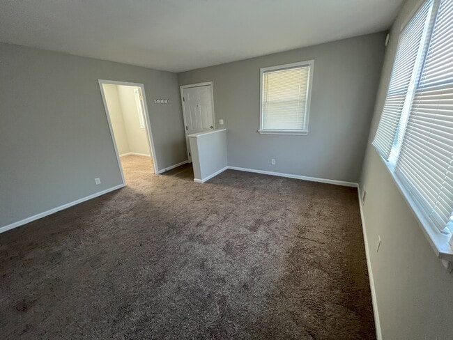 Sala de estar - 4347 Cavelle Ave