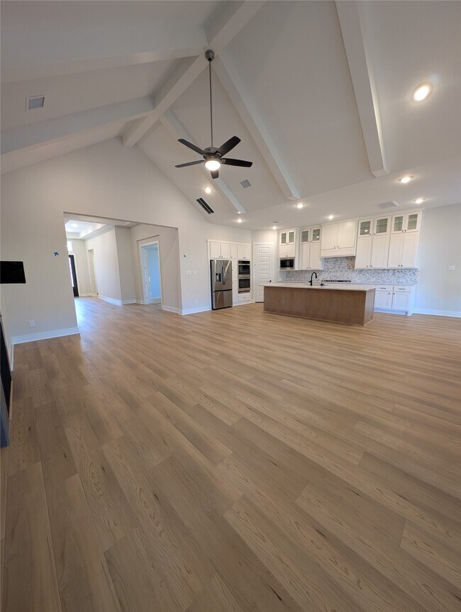 Building Photo - 13826 Arroyo Grande Dr
