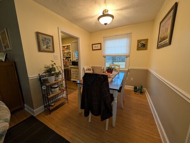 Foto del edificio - 104 Sharyn Ln