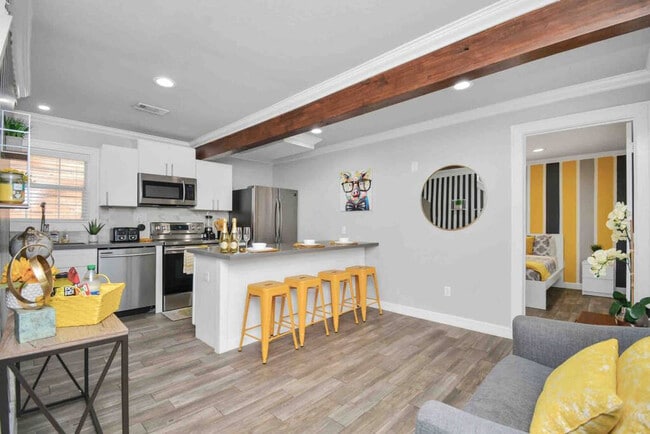 Building Photo - 2615 Arbor St