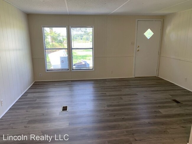 Building Photo - 3 br, 2 bath House - 6666 Union Road*