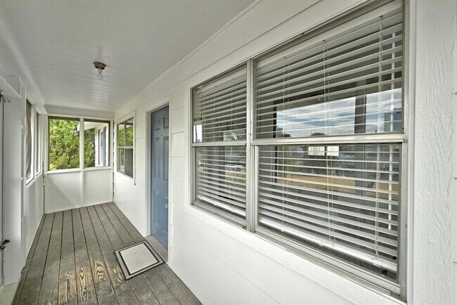 Foto del edificio - 1401 Olander St