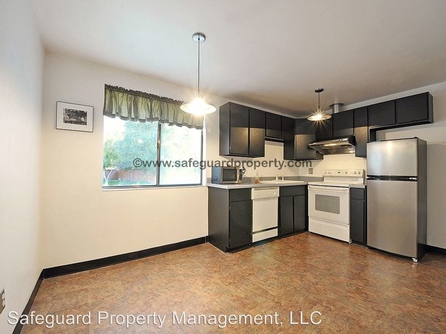Foto del edificio - 874 E Angelina Ave