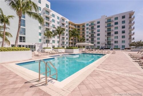 Foto del edificio - 140 S Dixie Hwy