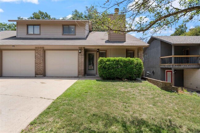 Building Photo - 8005 Hood Cir