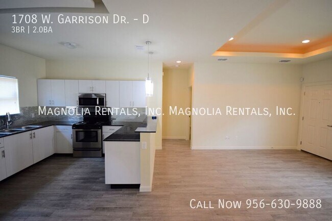 Building Photo - 1708 W Garrison Dr