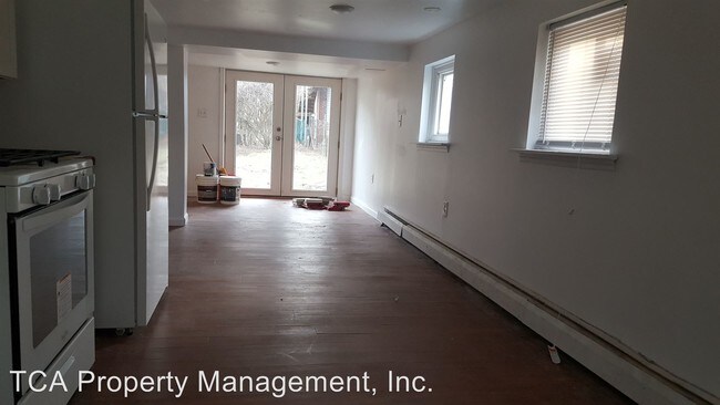 Building Photo - 1 br, 1 bath House - 729 Warren Street