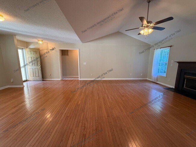 Building Photo - 4307 Marchwood Dr