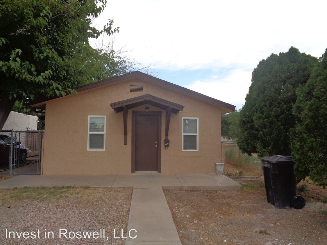 Foto principal - 1105 W 8th St