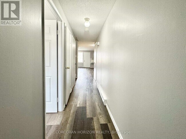 Photo du bâtiment - 1200 Courtland Ave E