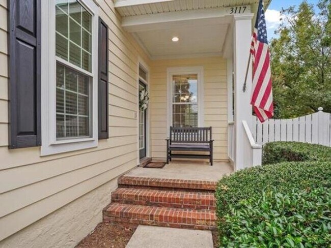 Foto del edificio - Three Bedroom Townhome in Southwood
