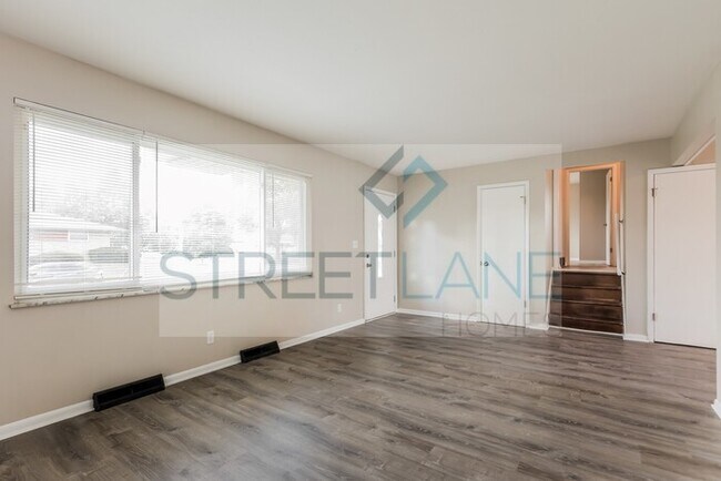 Foto del edificio - Charming 4 Bedroom in Columbus!
