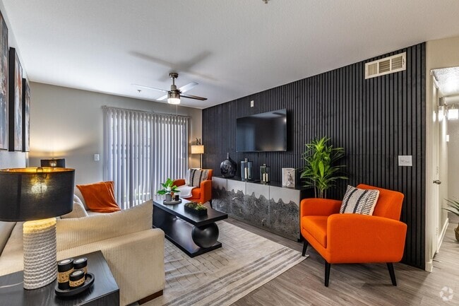 2 BR, 2 BA - 900SF - The Allister
