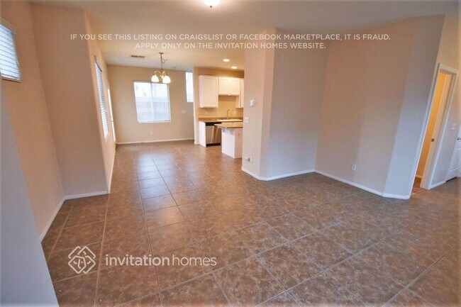 Building Photo - 741 Easter Lily Pl