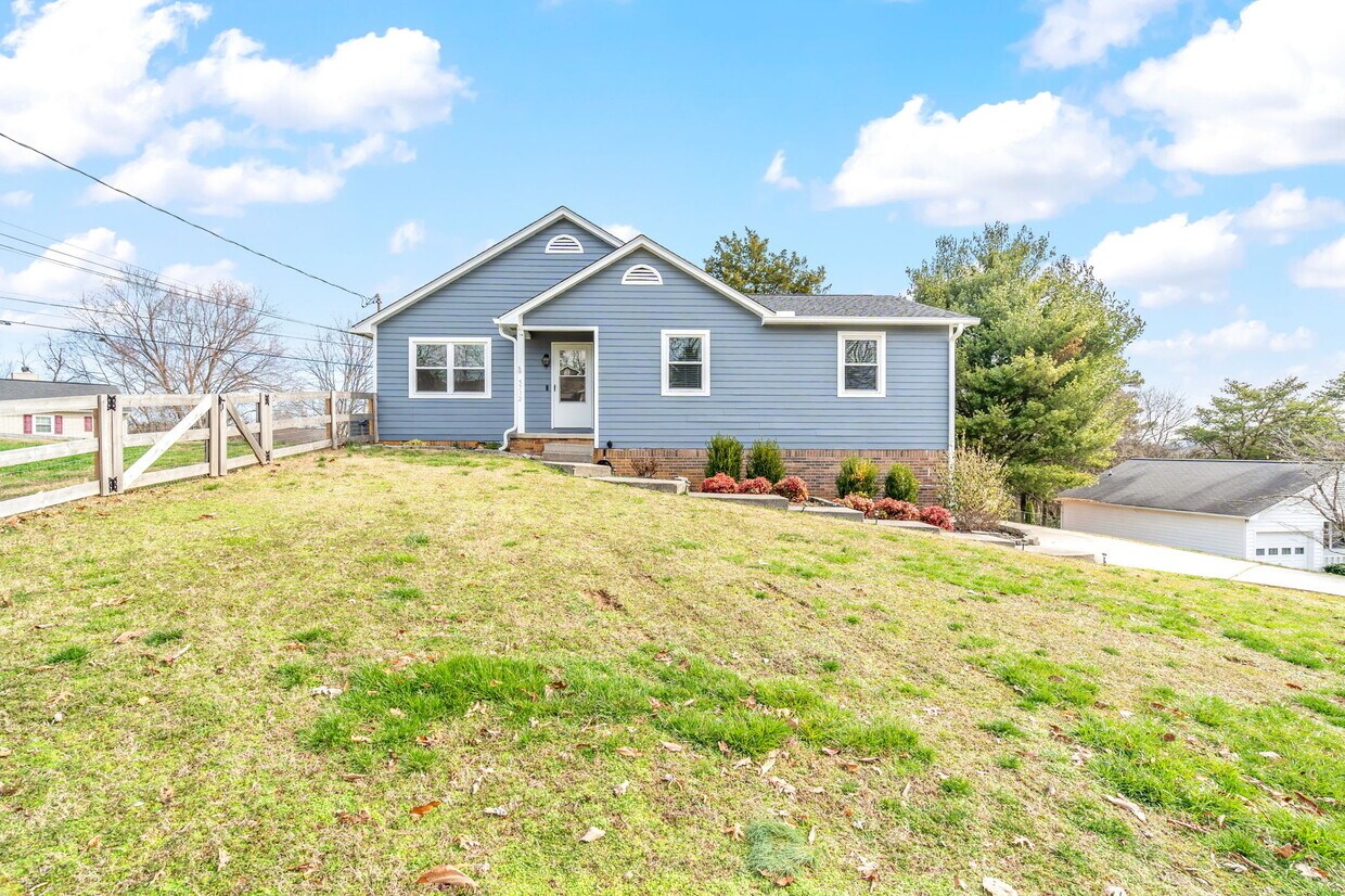 Photo - 5712 Walden Woods Ct NW (Knoxville, TN)