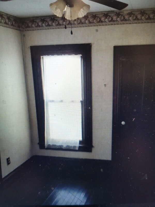 Building Photo - 428 Walden Ave