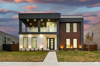 Building Photo - 9726 Sunset Dr