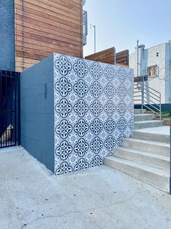 Building Photo - 1217 N Virgil Ave