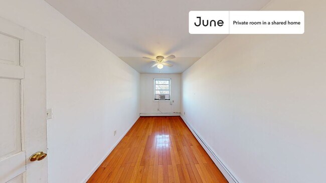 Foto del edificio - Room in Shared 2 bed/2 bath home