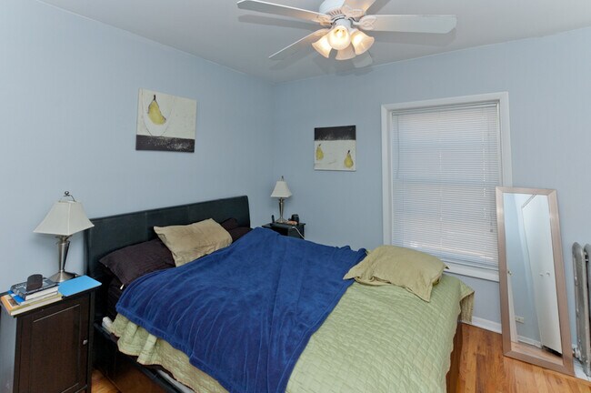 Foto del edificio - 706 W Barry Ave
