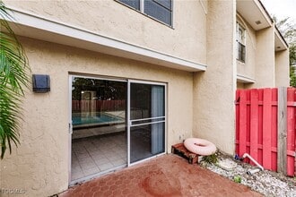 Building Photo - 1123 SW 48th Terrace