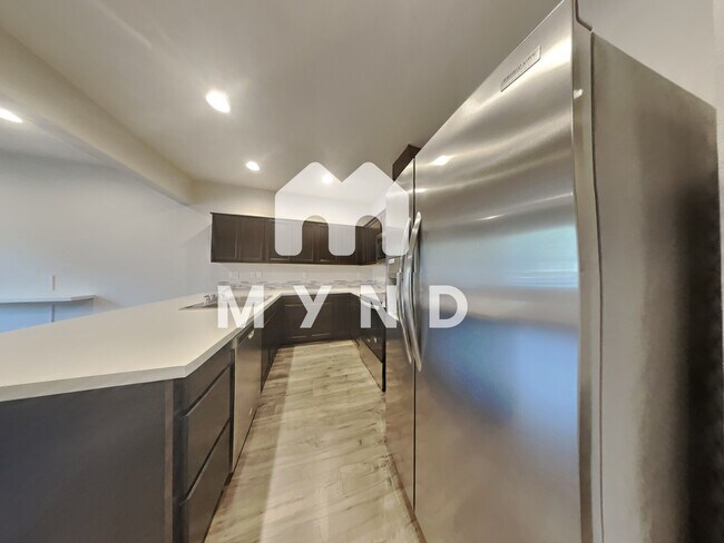 Foto del edificio - 2138 NE 4 Seasons Ln